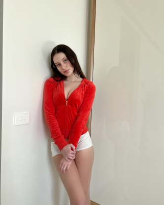 У меня есть высокие навыки в спорте и я могу быть огненной в постели. Я с удовольствием реализую все твои фантазии и желания. Мое тело создано для наслаждения и я готова подарить тебе незабываемые моменты страсти и удовольствия. Я живу в Москве и могу встретиться с тобой в любое время и в любом удобном месте. У меня есть положительные отзывы и я гарантирую анонимность и конфиденциальность. Расскажи мне о своих желаниях, и я сделаю все возможное, чтобы они стали реальностью. Давай сделаем эту встречу незабываемой! 💫💋🔥 3233, 24 года